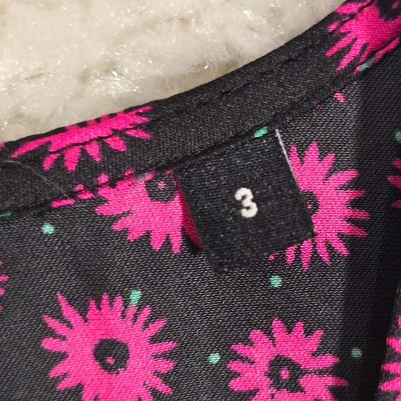 The Kooples Top Womens Large 3 Pink Black Floral V-Neck Blouse Preppy Cottage - Picture 5 of 11